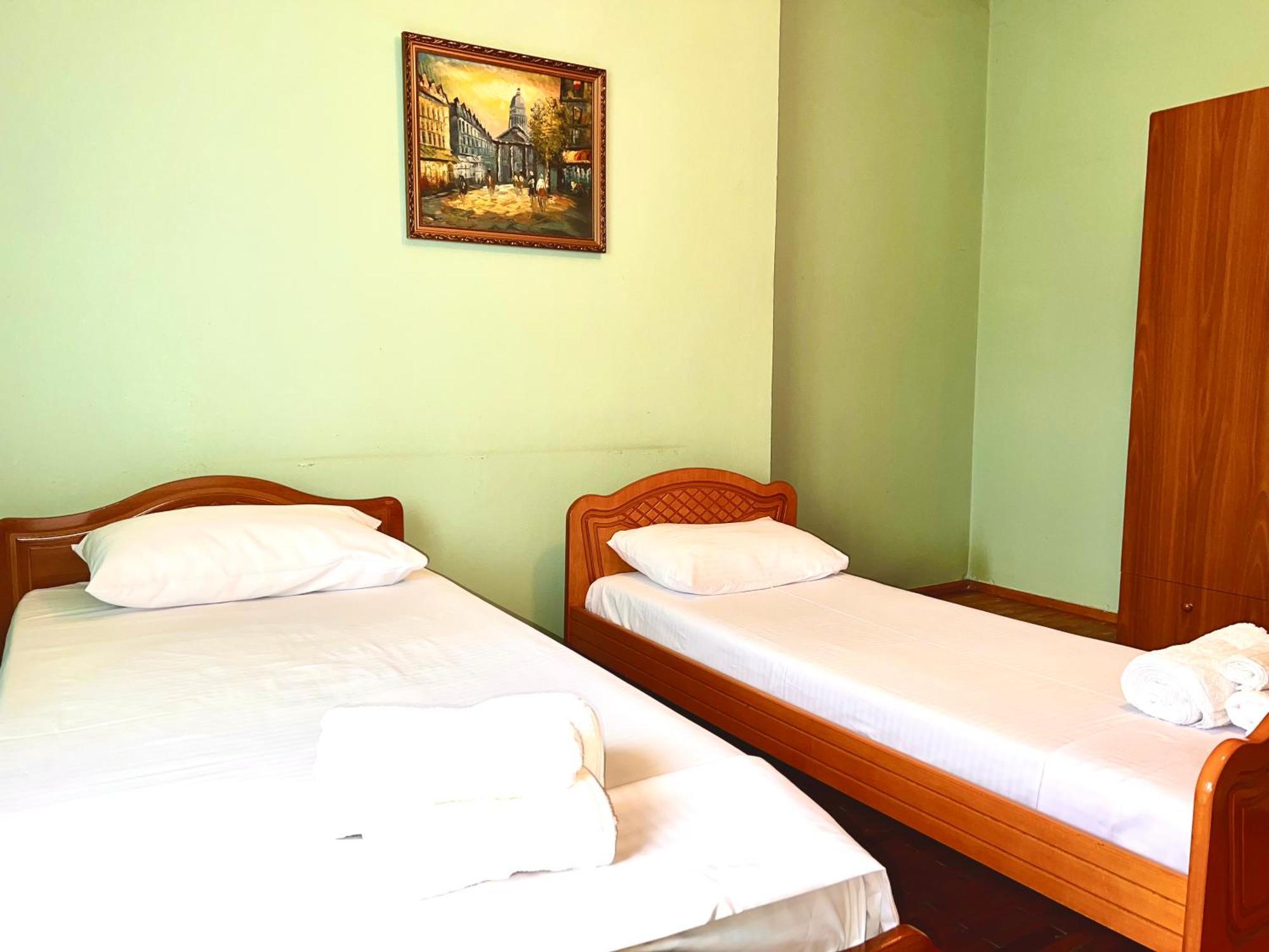 Berat Private Room In Haxhialiu Villa Екстер'єр фото