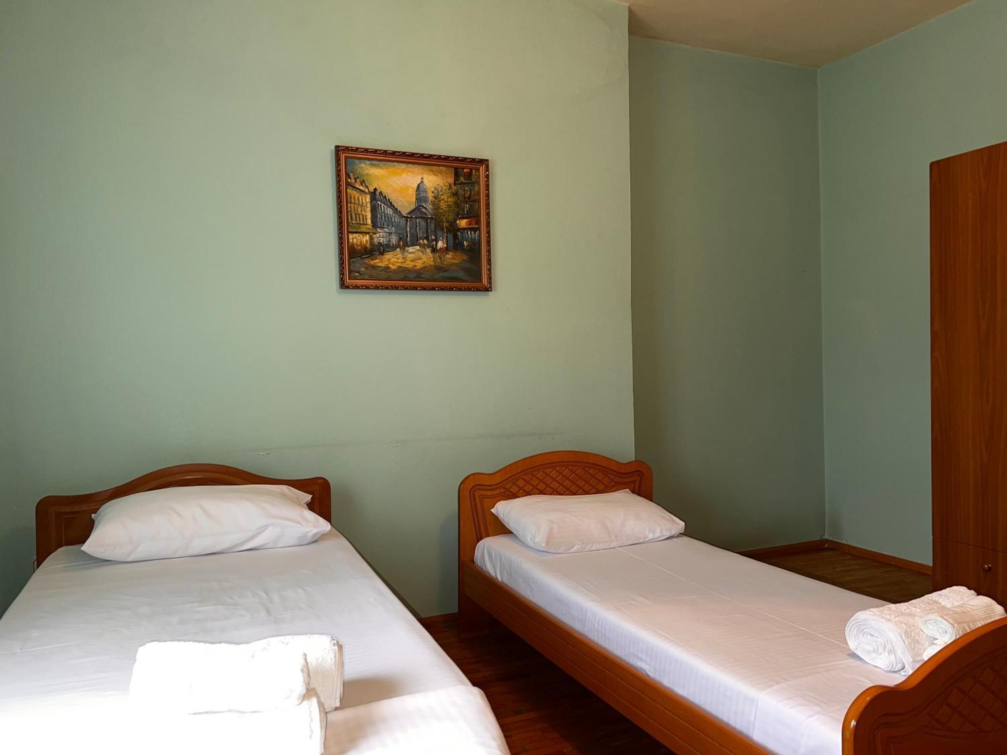 Berat Private Room In Haxhialiu Villa Екстер'єр фото